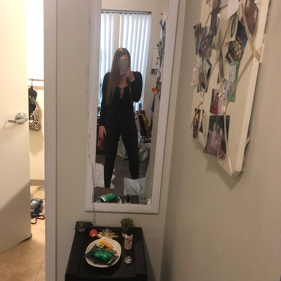 Meet your Posher, Jess - Picture 2 of 4